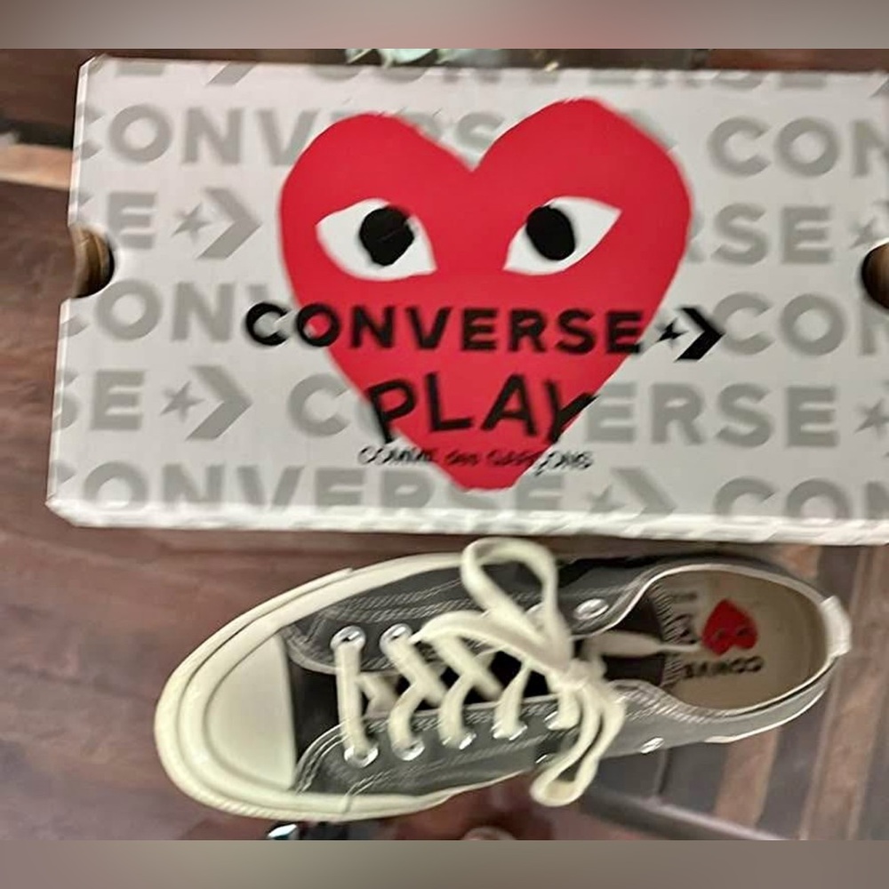CdG PLAY x Converse Women's Chuck Taylor All Star Peek-A-Boo Low-Top‎ Sneakers 7 - Picture 2 of 10